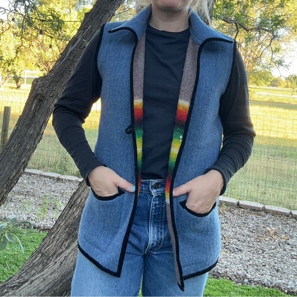 Vintage wool blanket vest - Picture 5 of 5